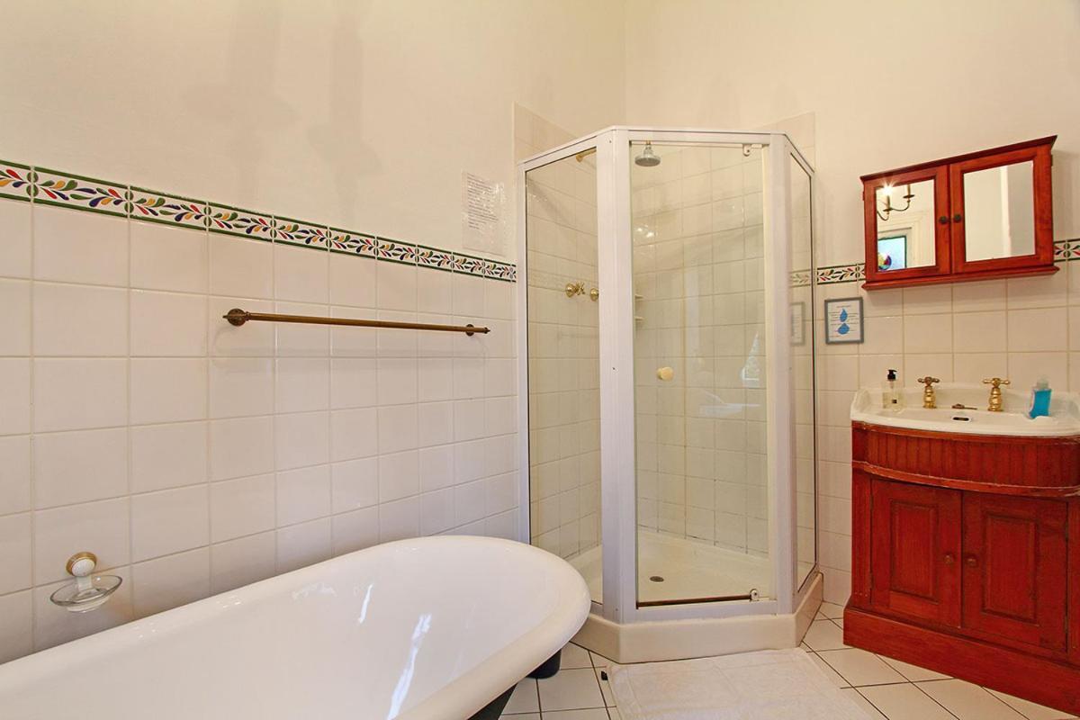 Hillcrest Manor Cape Town